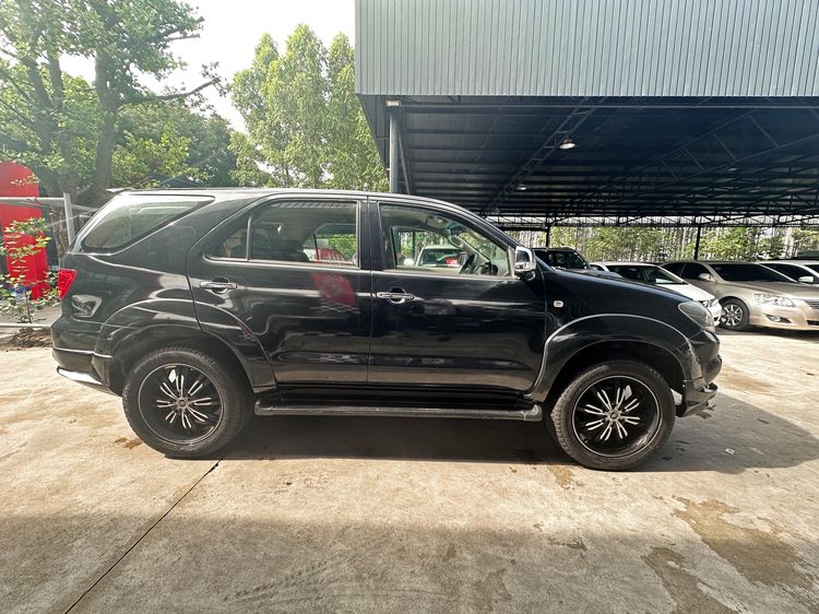 Toyota Fortuner 2005.0 มือสอง ดีเซล ไมล์  ฟรีดาวน์ มือเดียว - Image 4