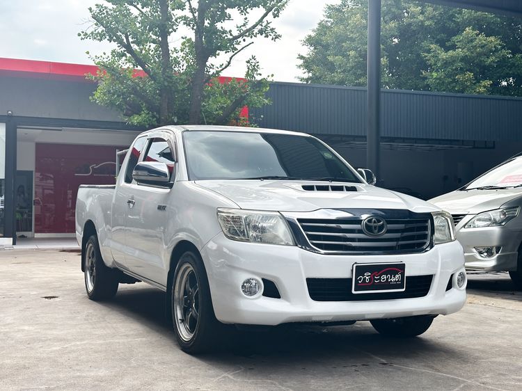 Toyota Hilux Vigo Champ 2014.0 มือสอง ดีเซล ไมล์ ไม่เคยชน จัดไฟแนนซ์ได้ - Image 3