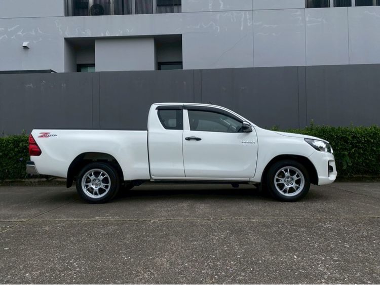 Toyota Hilux Revo 2019.0 มือสอง ดีเซล ไมล์  เช็กศูนย์ทุกระยะ สภาพนางฟ้า - Image 2