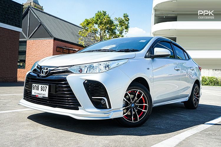 Toyota Yaris ATIV 2021.0 มือสอง เบนซิน ไมล์ เช็กศูนย์ทุกระยะ ฟรีดาวน์