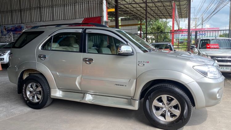 Toyota Fortuner 2007.0 มือสอง ดีเซล ไมล์  ฟรีดาวน์ มือเดียว - Image 2