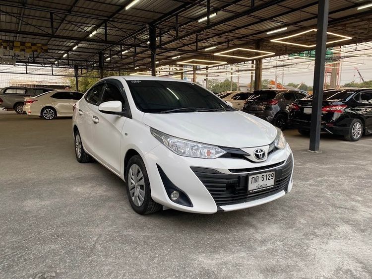 Toyota Yaris ATIV 2017.0 มือสอง เบนซิน ไมล์  มือเดียว จัดไฟแนนซ์ได้ - Image 3