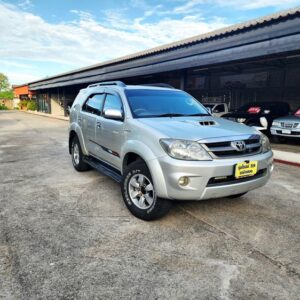 Toyota Fortuner 2005.0 มือสอง ดีเซล ไมล์  เครดิตดีออกรถ 0 บาท จัดไฟแนนซ์ได้