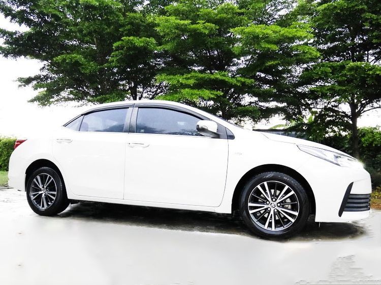 Toyota Altis 2017.0 มือสอง เบนซิน ไมล์  ไมล์แท้ เครดิตดีออกรถ 0 บาท - Image 2