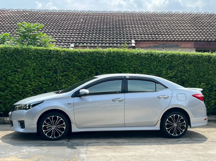 Toyota Altis 2015.0 มือสอง เบนซิน ไมล์  รถบ้านแท้ เช็กศูนย์ทุกระยะ - Image 3