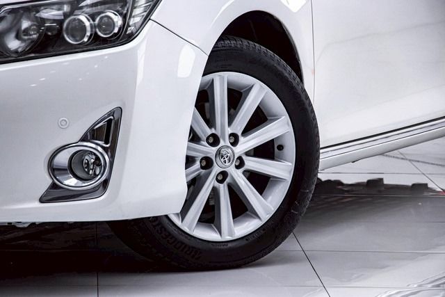 Toyota Camry 2013.0 มือสอง ไฮบริด ไมล์ เช็กศูนย์ทุกระยะ ราคาถูก - Image 4