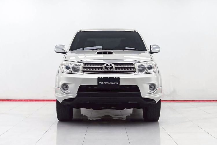 Toyota Fortuner 2011.0 มือสอง ดีเซล ไมล์  เช็กศูนย์ทุกระยะ จัดไฟแนนซ์ได้ - Image 4
