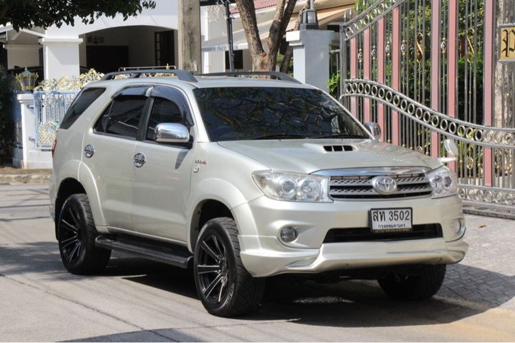 Toyota Fortuner 2006.0 มือสอง ดีเซล ไมล์ เช็กศูนย์ทุกระยะ ฟรีดาวน์
