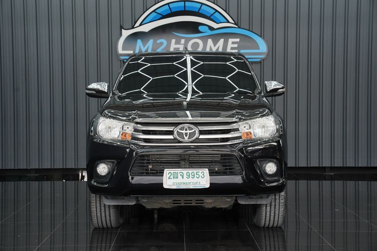 Toyota Hilux Revo 2017.0 มือสอง ดีเซล ไมล์  เครดิตดีออกรถ 0 บาท เช็กศูนย์ทุกระยะ - Image 2