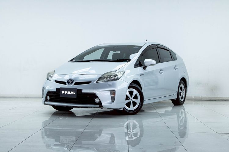 Toyota Prius 2013.0 มือสอง ไฮบริด ไมล์  จัดไฟแนนซ์ได้ เครดิตดีออกรถ 0 บาท