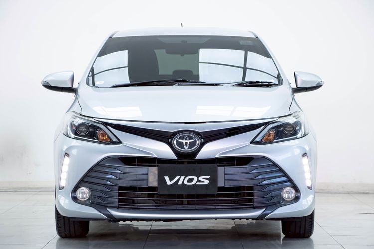 Toyota Vios 2021.0 มือสอง เบนซิน ไมล์  สภาพนางฟ้า เช็กศูนย์ทุกระยะ - Image 4