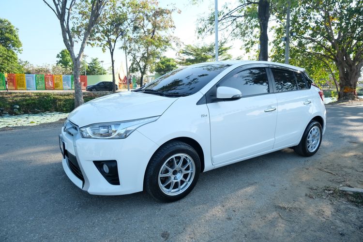 Toyota Yaris 2016.0 มือสอง เบนซิน ไมล์  สภาพนางฟ้า รถบ้านแท้ - Image 3