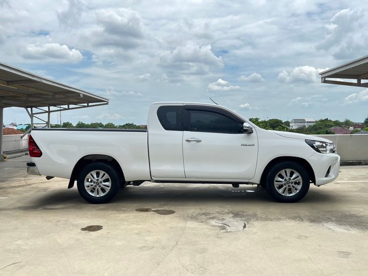 Toyota Hilux Revo 2015.0 มือสอง ดีเซล ไมล์  มือเดียว เครดิตดีออกรถ 0 บาท - Image 4