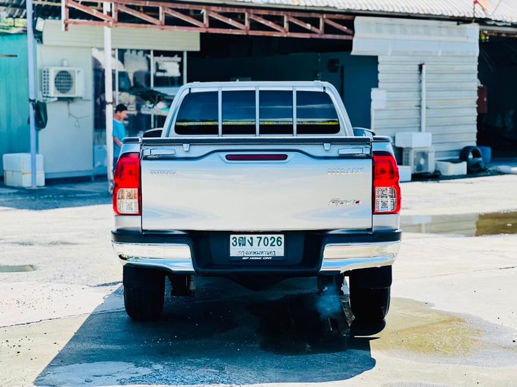 Toyota Hilux Revo 2020.0 มือสอง ดีเซล ไมล์  รถบ้านแท้ ไม่เคยชน - Image 4