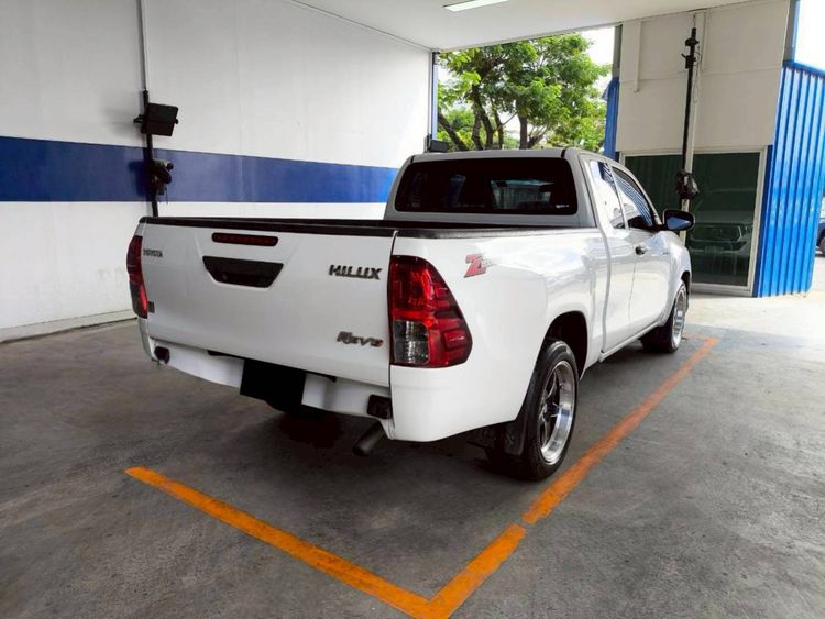 Toyota Hilux Revo 2019.0 มือสอง ดีเซล ไมล์ เครดิตดีออกรถ 0 บาท จัดไฟแนนซ์ได้ - Image 4
