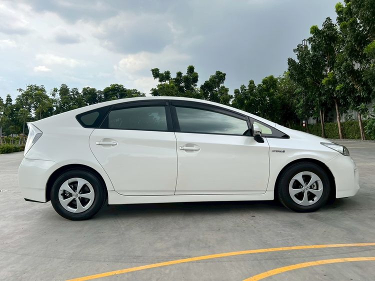 Toyota Prius 2013.0 มือสอง ไฮบริด ไมล์ ไมล์แท้ สภาพนางฟ้า - Image 4