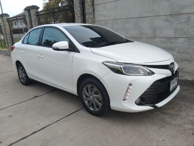 Toyota Vios 2020.0 มือสอง เบนซิน ไมล์  สภาพนางฟ้า เครดิตดีออกรถ 0 บาท - Image 2