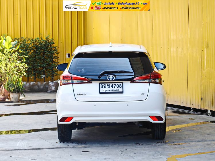 Toyota Yaris 2018.0 มือสอง เบนซิน ไมล์  ฟรีดาวน์ เช็กศูนย์ทุกระยะ - Image 4