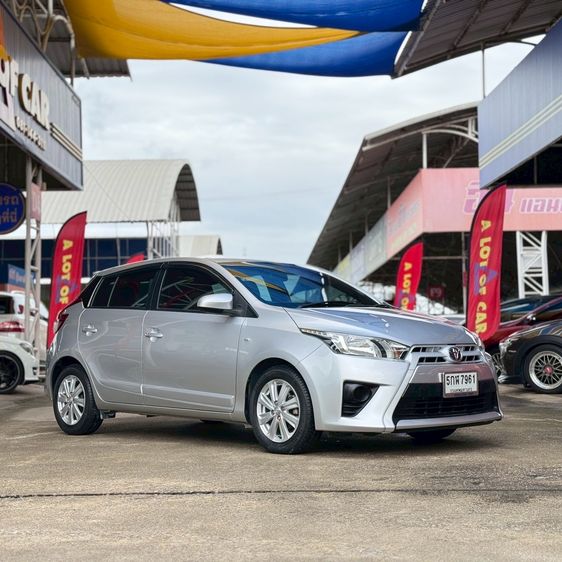 Toyota Yaris 2017.0 มือสอง เบนซิน ไมล์ เช็กศูนย์ทุกระยะ ไมล์แท้ - Image 2