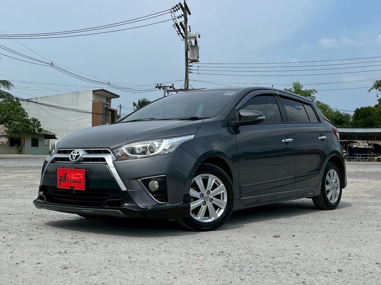 Toyota Yaris 2017.0 มือสอง เบนซิน ไมล์ เครดิตดีออกรถ 0 บาท รถบ้านแท้ - Image 2