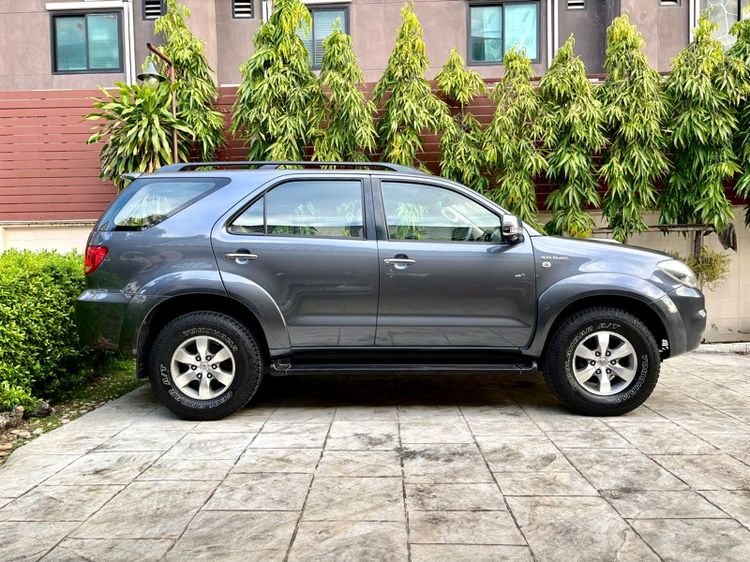Toyota Fortuner 2005.0 มือสอง ดีเซล ไมล์ มือเดียว ไม่เคยชน - Image 3
