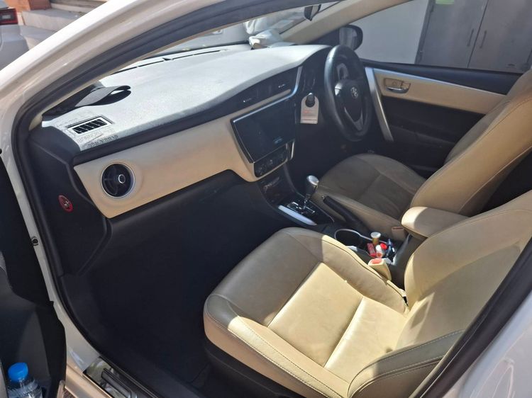 Toyota Corolla 2017.0 มือสอง เบนซิน ไมล์  ฟรีดาวน์ สภาพนางฟ้า - Image 4