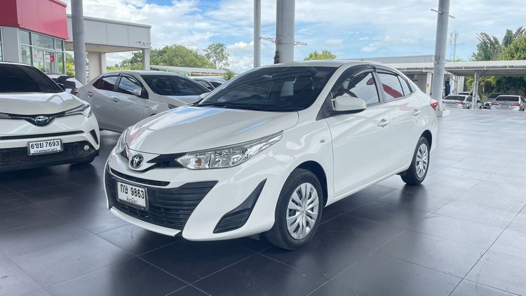 Toyota Yaris ATIV 2019.0 มือสอง เบนซิน ไมล์  จัดไฟแนนซ์ได้ ฟรีดาวน์ - Image 2
