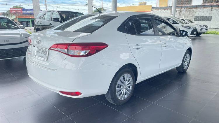 Toyota Yaris ATIV 2019.0 มือสอง เบนซิน ไมล์  จัดไฟแนนซ์ได้ ฟรีดาวน์ - Image 3