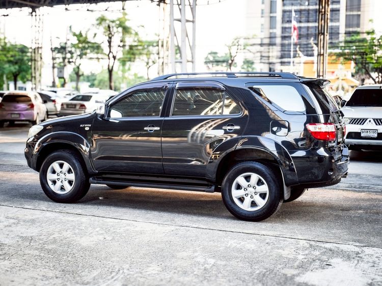 Toyota Fortuner 2009.0 มือสอง เบนซิน ไมล์  เครดิตดีออกรถ 0 บาท จัดไฟแนนซ์ได้ - Image 4
